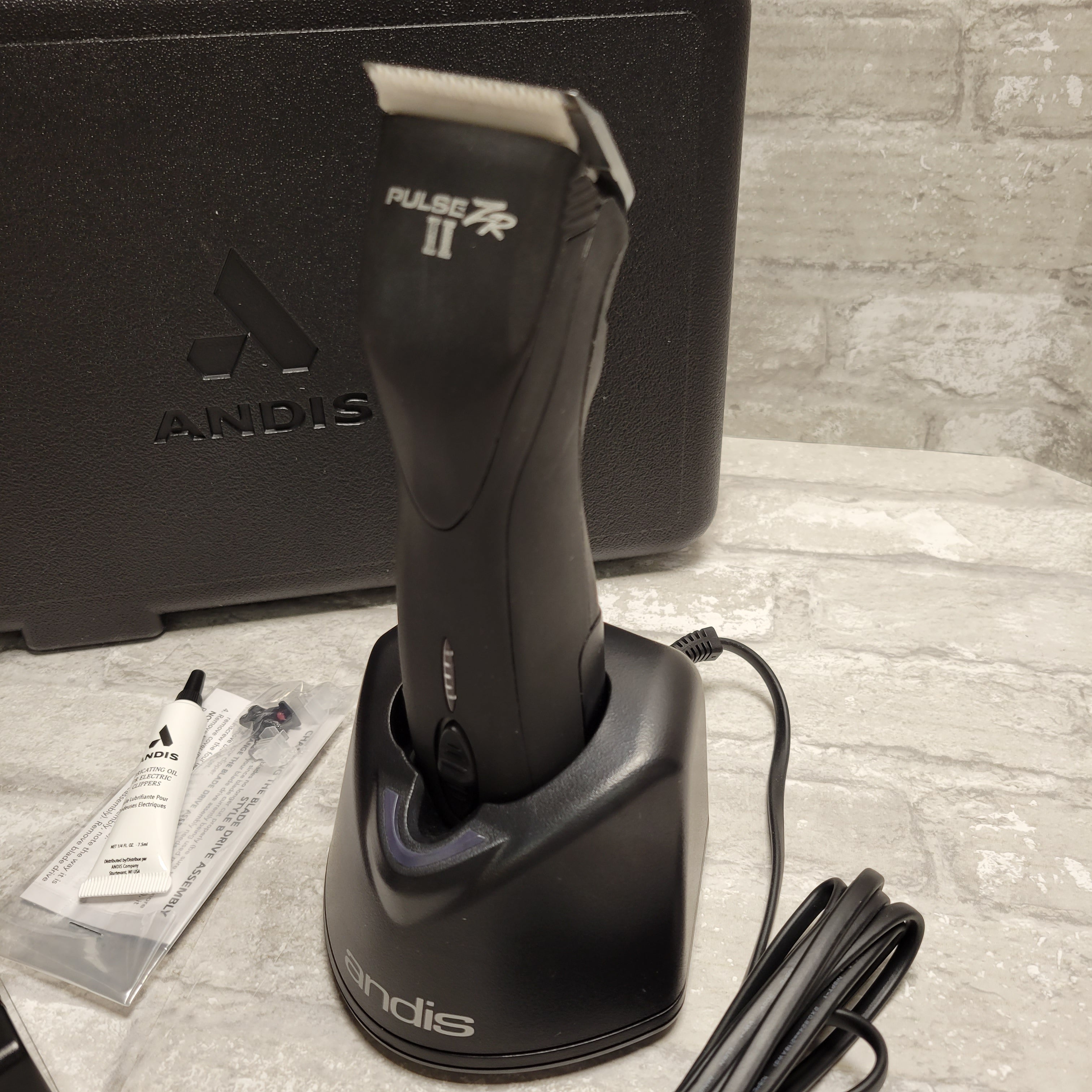Andis Pulse ZR II Rechargeable, Cordless Lithium-Ion Pet Clipper (8035457171694)